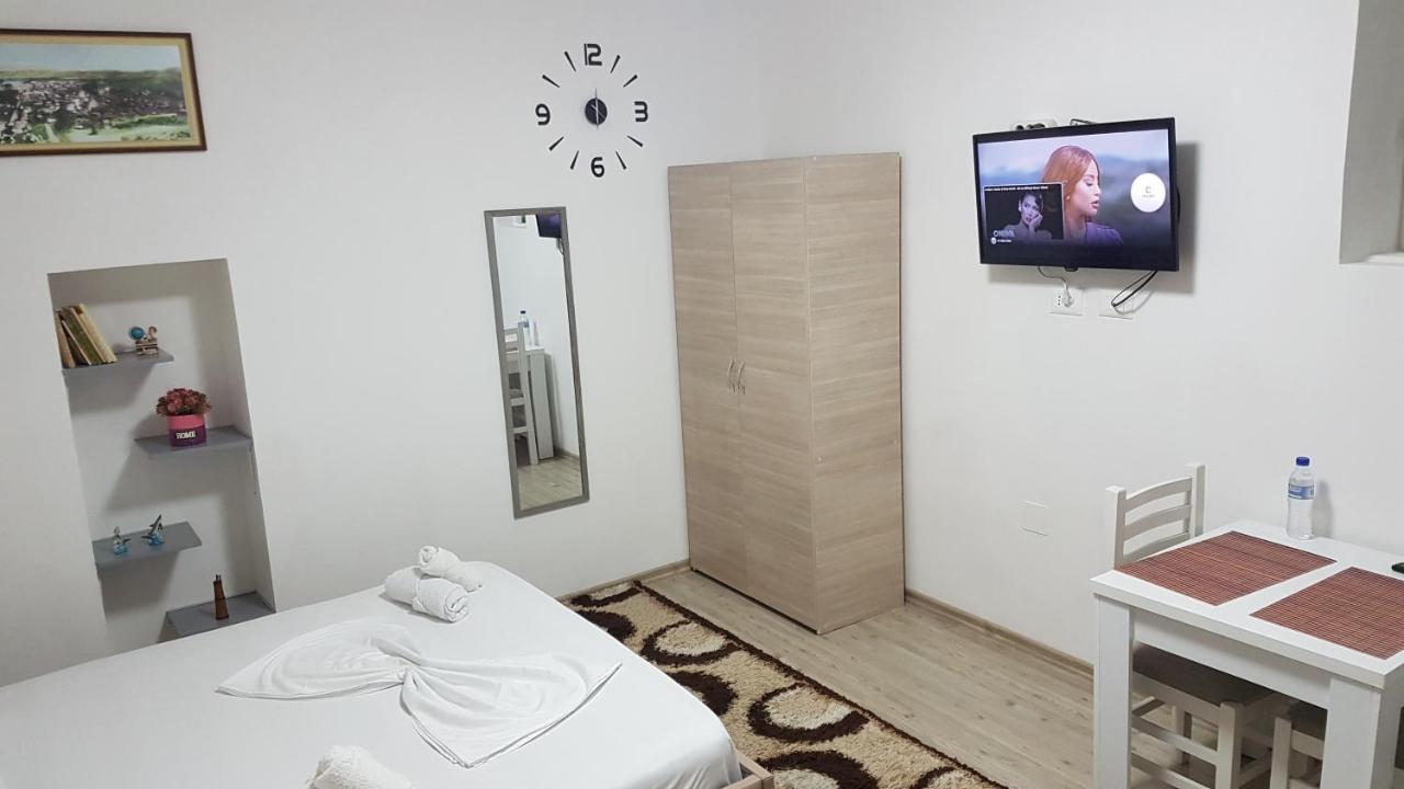 Klent Studio Apartment Поградец Экстерьер фото